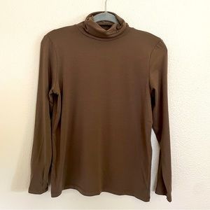 Oak + Fort Chocolate Brown Fitted Turtleneck, Size M, NWT